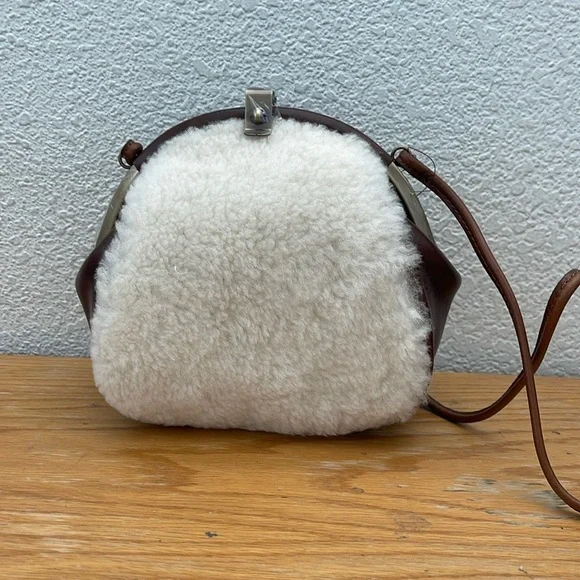 Patricia Nash crossbody - Picture 2 of 9